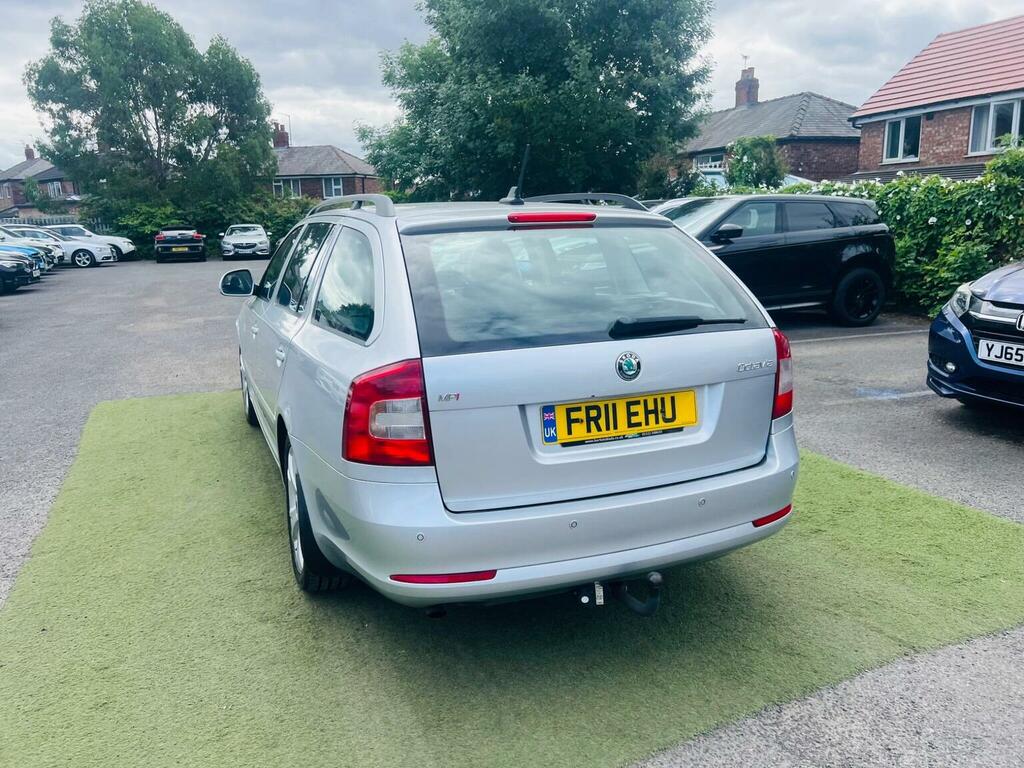 Skoda Octavia 1.6Tdi Elegance Estate Cambelt Grey #23