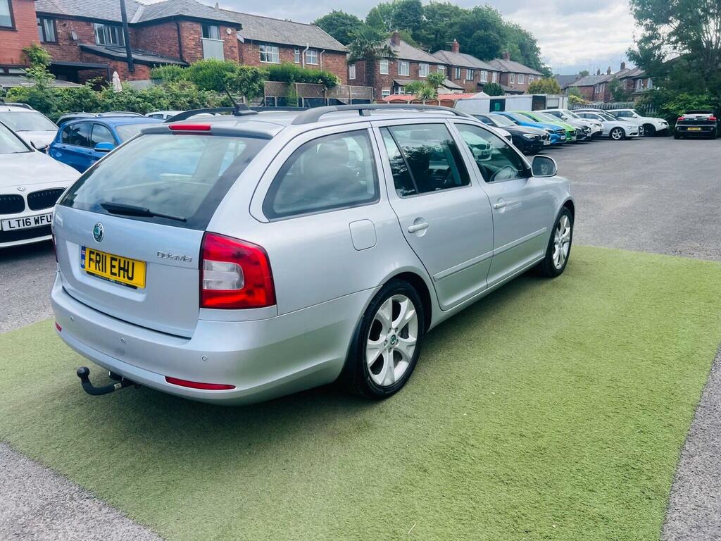 Skoda Octavia 1.6Tdi Elegance Estate Cambelt Grey #34