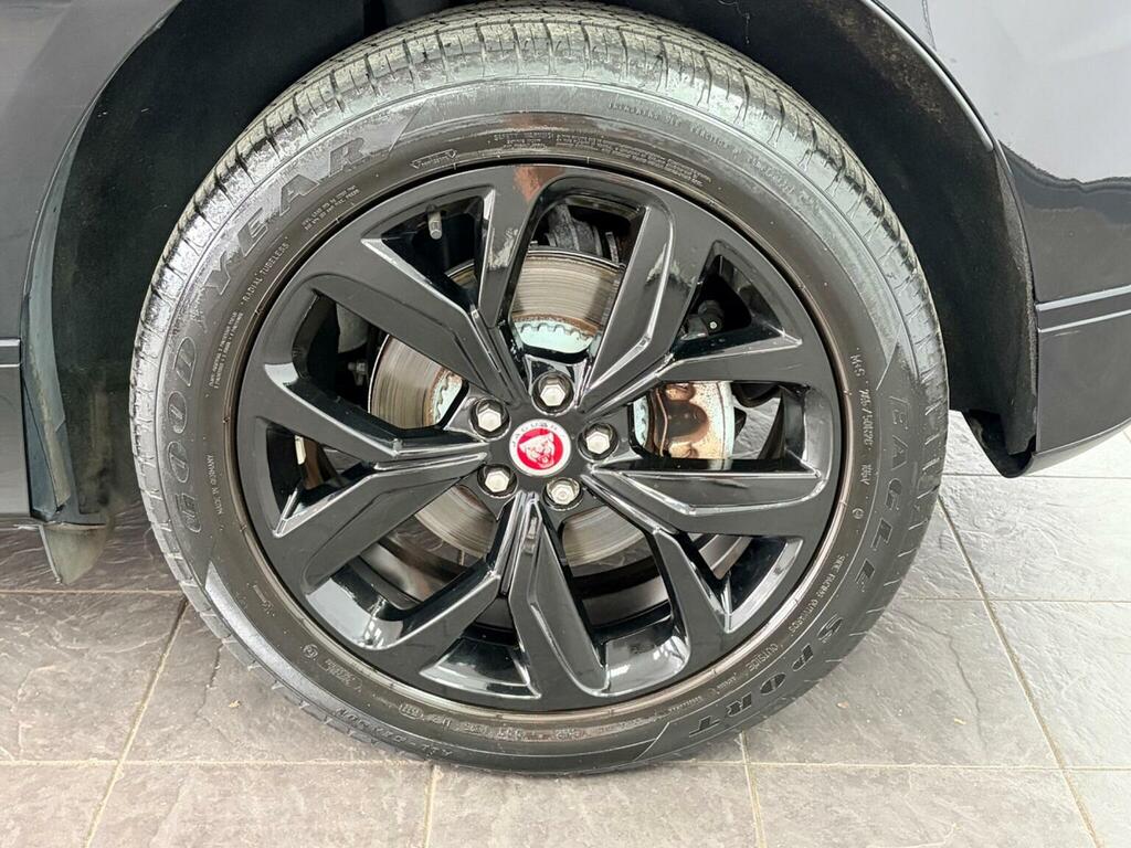 Jaguar I-Pace 294Kw Ev400 Hse 90Kwh 11Kw Charger Black #22