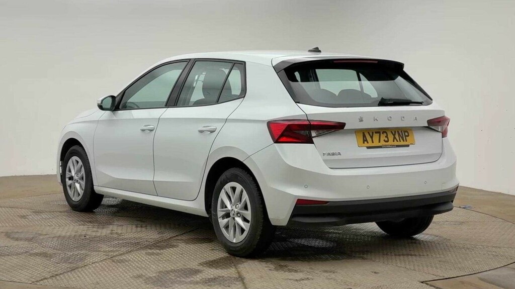 Skoda Fabia 1.0 Mpi Se Comfort White #2