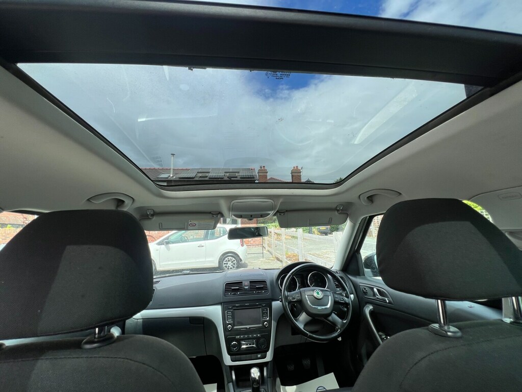 Skoda Yeti 1.2 Tsi Se Black #3