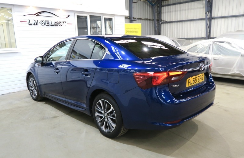 Toyota Avensis 2.0 D-4d Excel Euro 6 Ss White #10