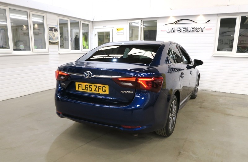 Toyota Avensis 2.0 D-4d Excel Euro 6 Ss White #14