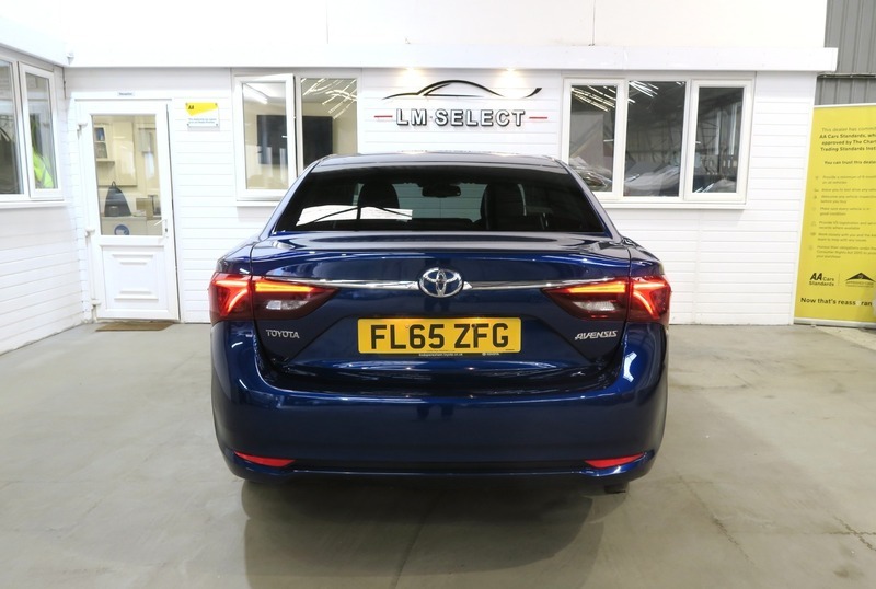 Toyota Avensis 2.0 D-4d Excel Euro 6 Ss White #12