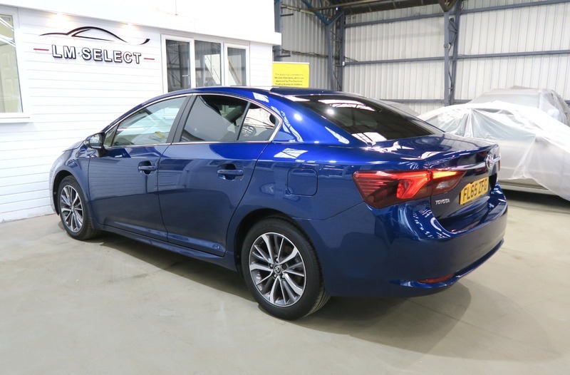 Toyota Avensis 2.0 D-4d Excel Euro 6 Ss White #8