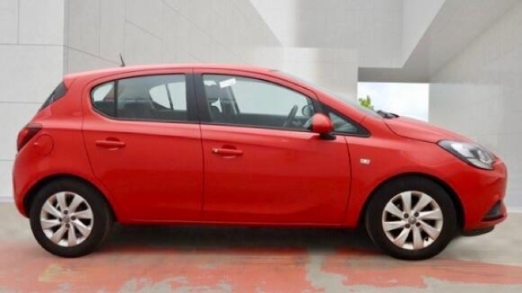 Vauxhall Corsa 1.4I Ecotec Design Red #4