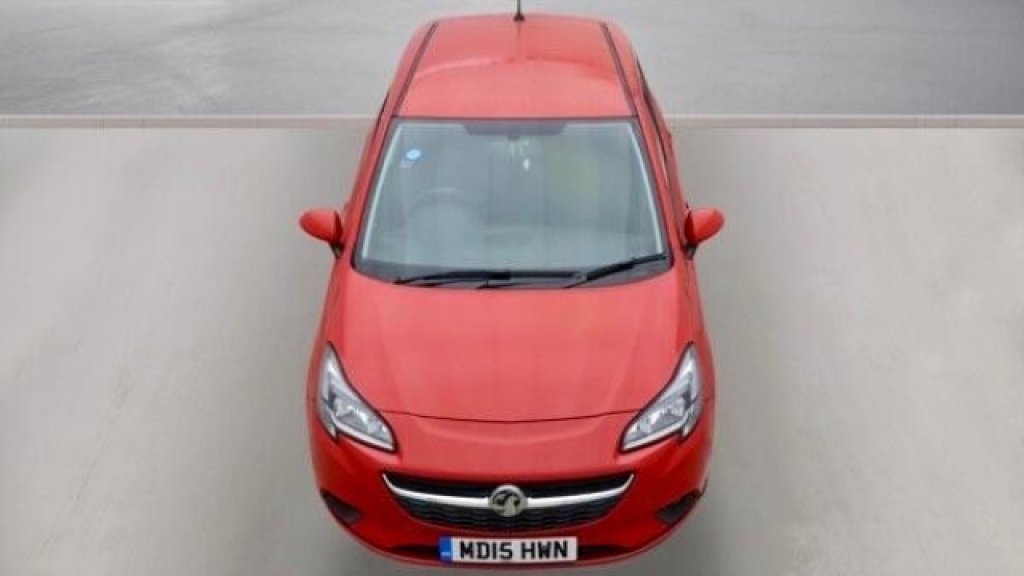 Vauxhall Corsa 1.4I Ecotec Design Red #5