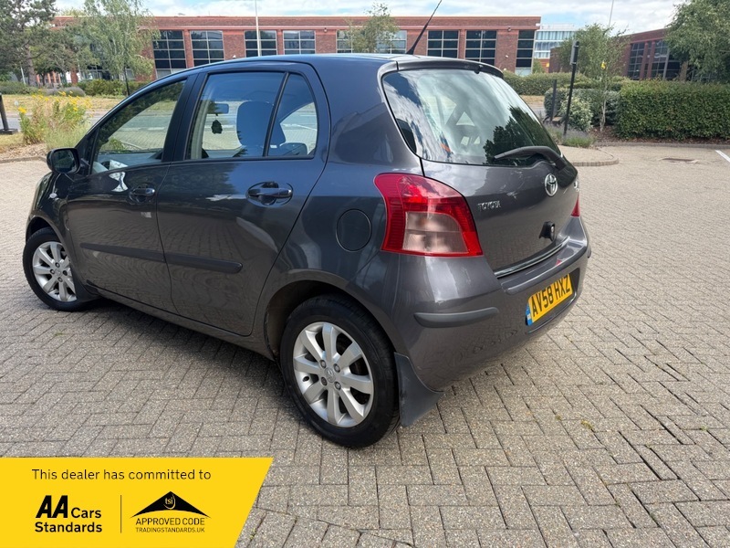 Toyota Yaris 1.3 Tr Hatchback Grey #5