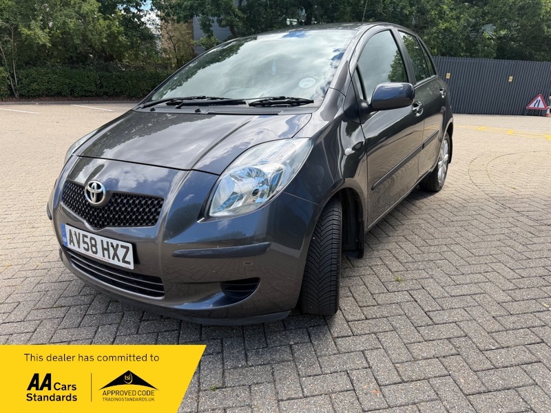 Toyota Yaris 1.3 Tr Hatchback Grey #3