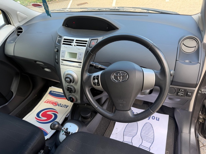 Toyota Yaris 1.4 T3 D-4d Mm 90 Bhp Silver #29