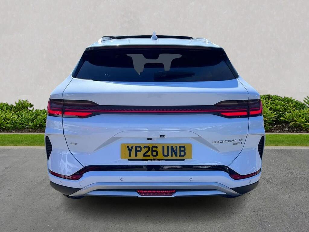 Byd Seal U 1.5 Dm-i Awd Design YP26UNB White #4