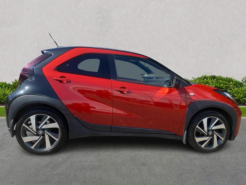 Toyota Aygo X 1.0 Vvt-i Edge Hatchback Euro 6 AY72XLU Red #3