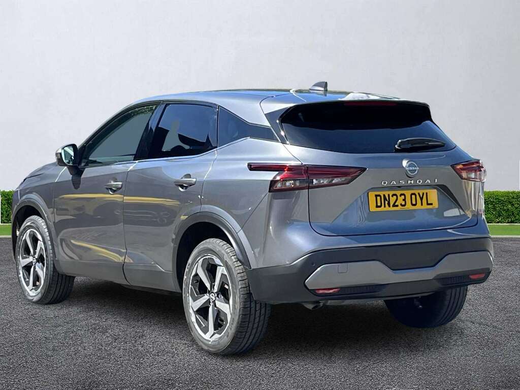 Nissan Qashqai 1.3 Dig-t Mh N-connecta DN23OYL Grey #2