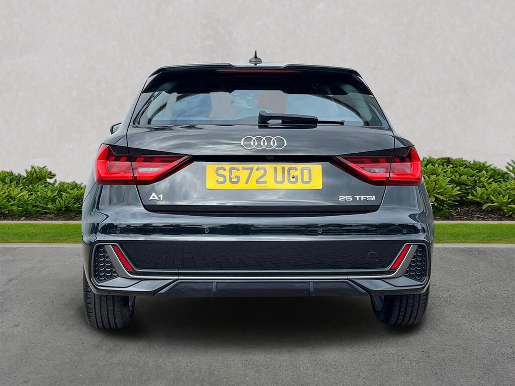 Audi A1 1.0 Tfsi 25 S Line Sportback Eur SG72UGO Black #4