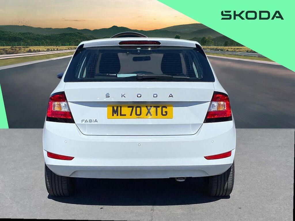 Skoda Fabia 1.0 Se Drive Hatchback Euro 6 S ML70XTG White #4