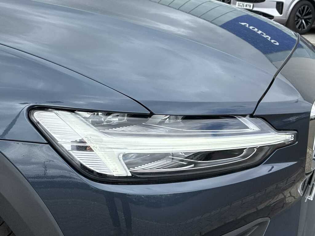 Volvo V60 Cross Country 2.0 B5p Cross Country Plus Awd Blue #5