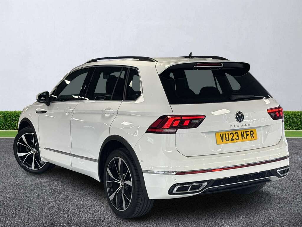 Volkswagen Tiguan 1.5 Tsi 150 R-line Dsg VU23KFR White #2