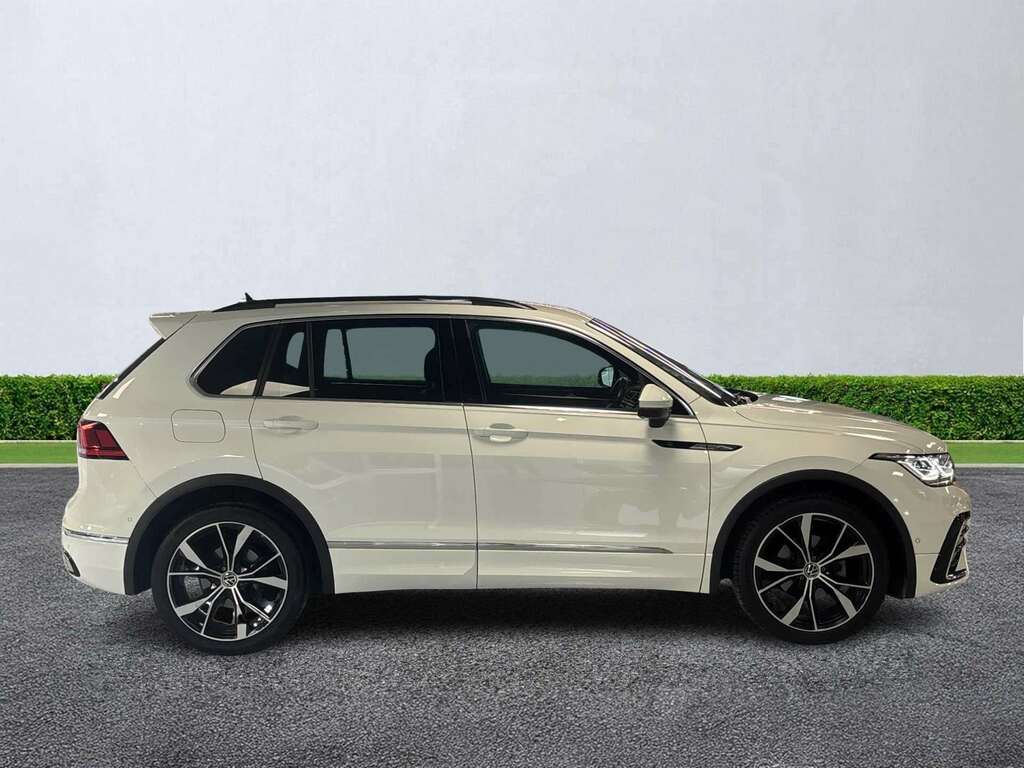 Volkswagen Tiguan 1.5 Tsi 150 R-line Dsg VU23KFR White #3