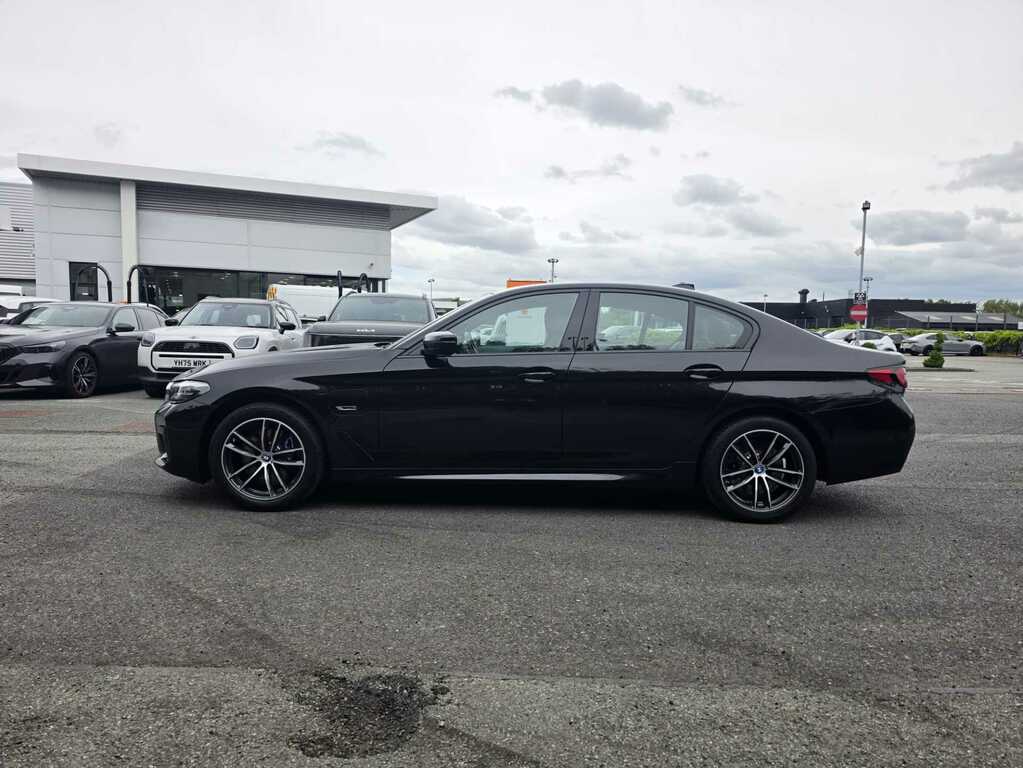 BMW 5 Series 530E M Sport Black #4