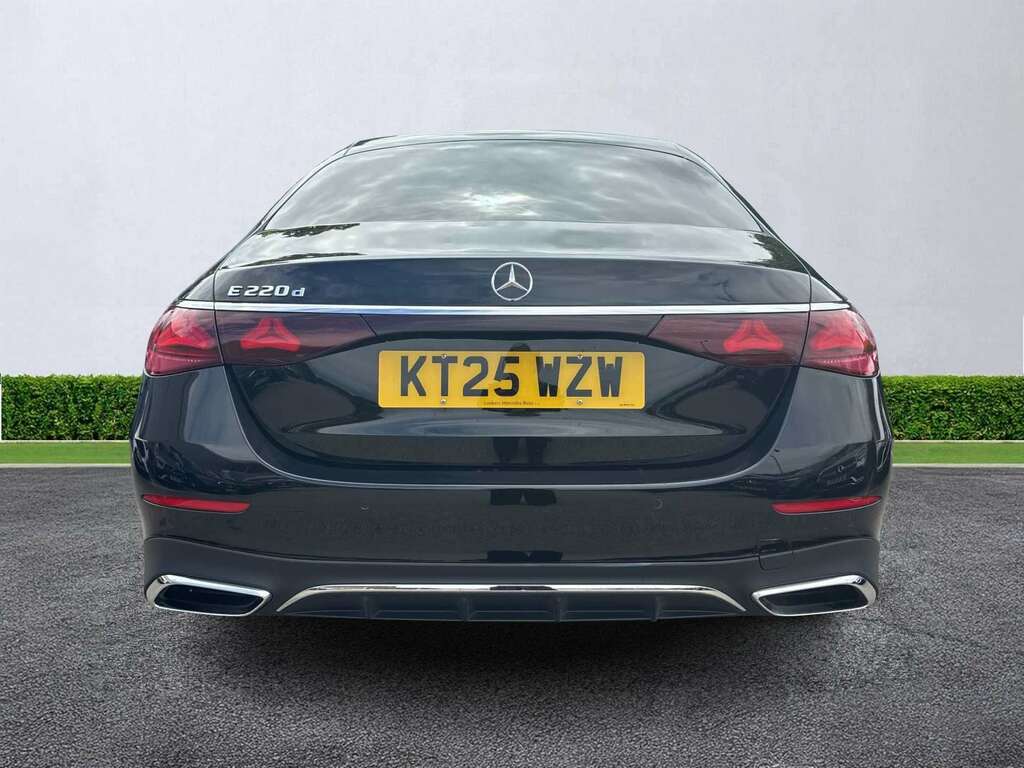 Mercedes-Benz E Class E220d Amg Line Premium 9G-tronic KT25WZW Black #4