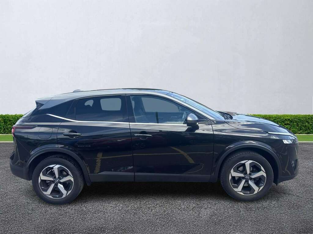 Nissan Qashqai 1.3 Dig-t Mh 158 N-connecta Xtronic NA72YGN Black #3