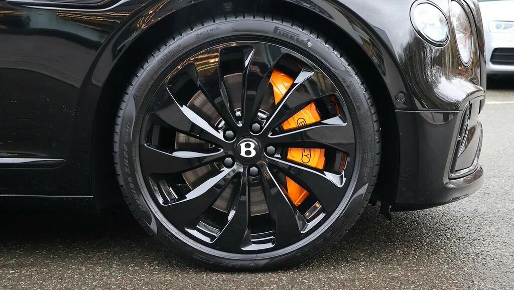 Bentley Flying Spur 4.0 V8 High-performance 25.9Kwh Saloon Black #6