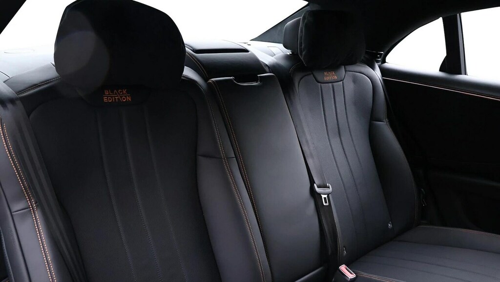 Bentley Flying Spur 4.0 V8 High-performance 25.9Kwh Saloon Black #5