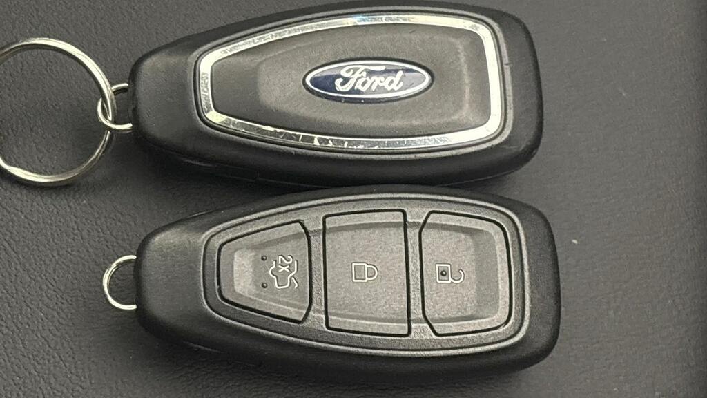 Ford Kuga St-line X 2.5 Fhev 180Ps 2Wd Grey #10