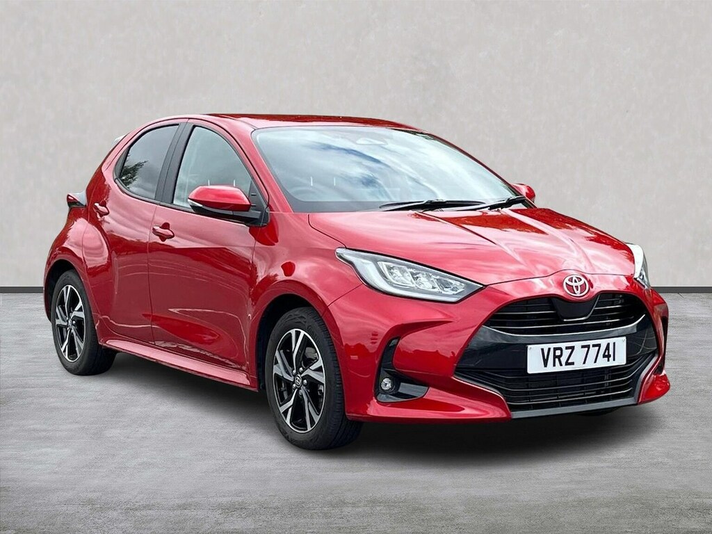 Toyota Yaris 1.5 Vvt-h Design Hatchback Hybrid E-cvt Red