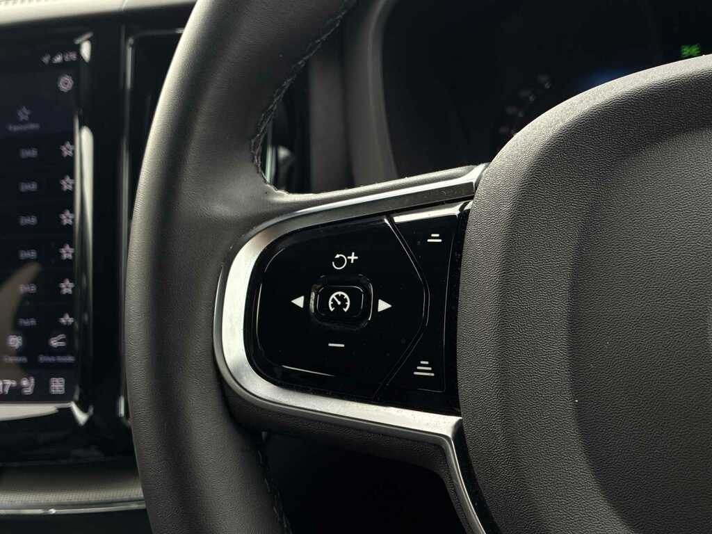 Volvo XC60 Plus Dark B4 Awd Mild Hybrid Adaptive Cruis Blue #25