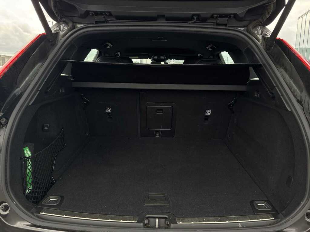 Volvo XC60 2.0 B4d Plus Dark Awd Geartronic Grey #5