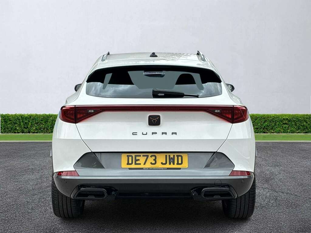 Cupra Formentor 1.5 Tsi 150 V2 Dsg White #4