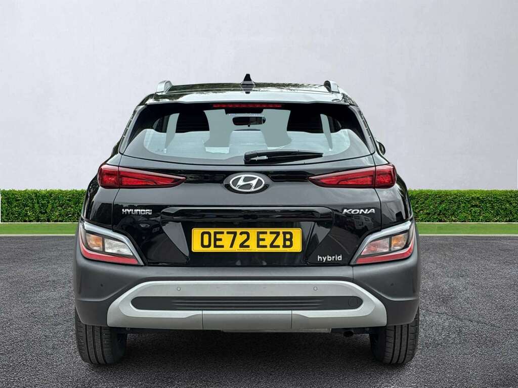 Hyundai Kona 1.6 Gdi Hybrid Se Connect Dct Black #4