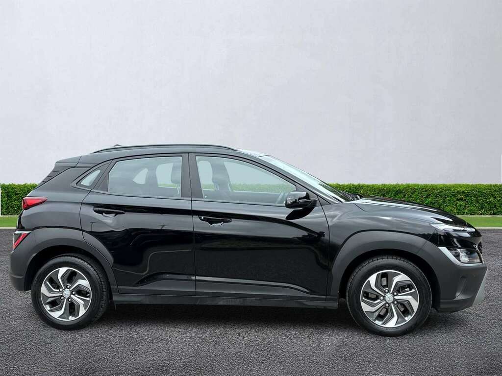 Hyundai Kona 1.6 Gdi Hybrid Se Connect Dct Black #3