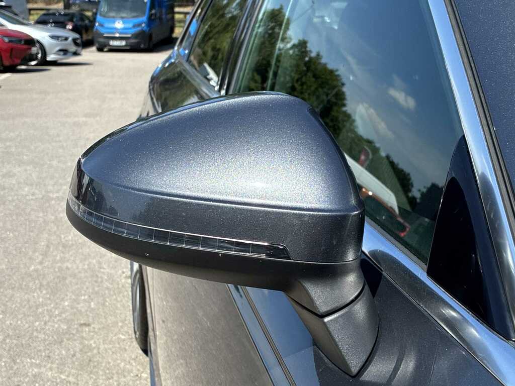 Audi A4 Avant Estate 2.0 Tdi Ultra Se Technik Euro 6 Ss Blue #29