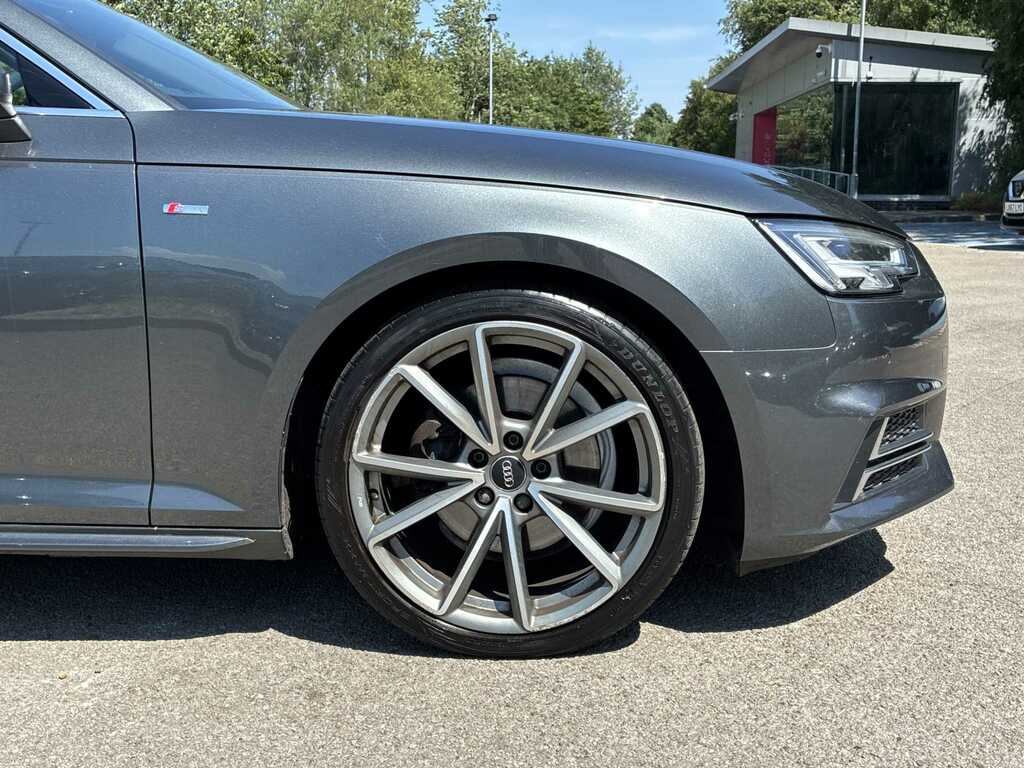 Audi A4 Avant 2.0 Tdi S Line Grey #6