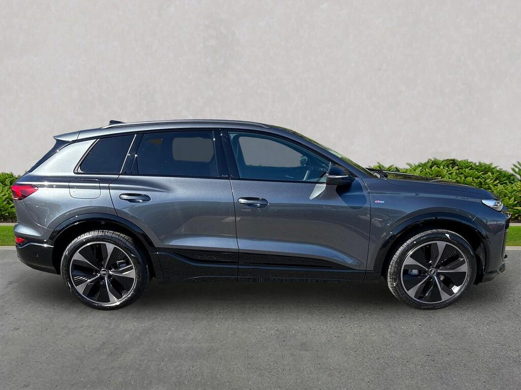 Audi Q6 E-Tron 100Kwh Performance Black Edition Suv Grey #3