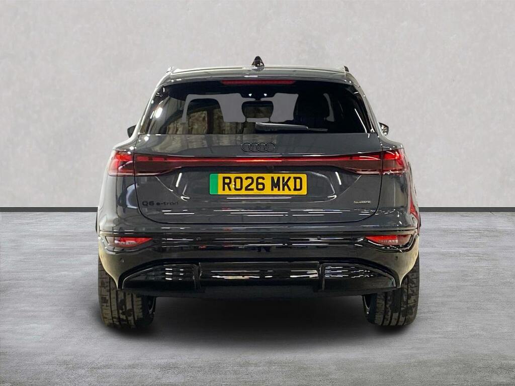 Audi Q6 E-Tron 100Kwh Black Edition Suv Quattro Grey #4