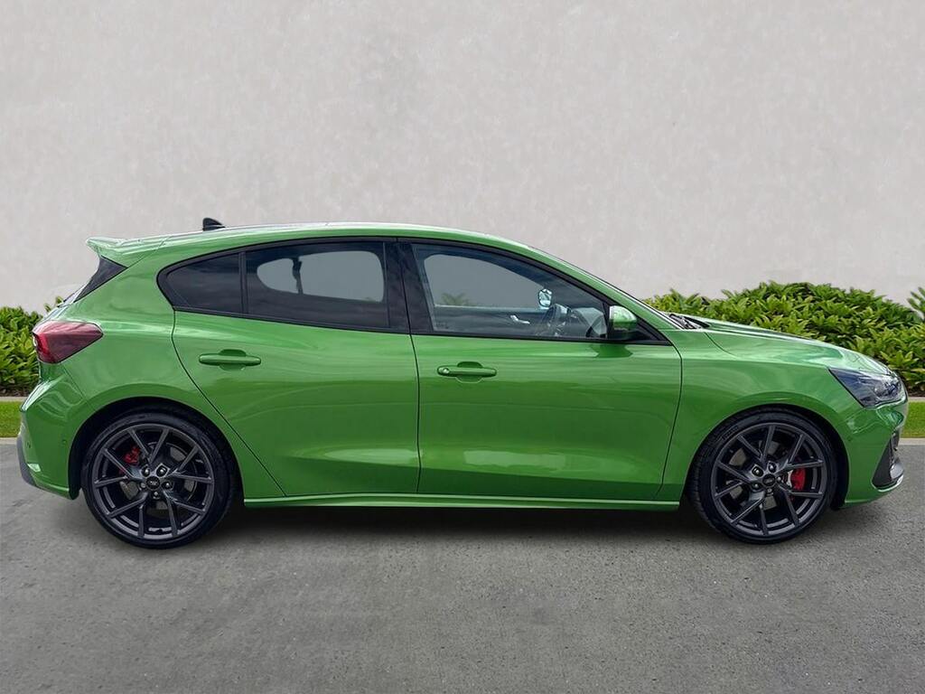 Ford Focus 2.3T Ecoboost St Hatchback Euro 6 Green #3
