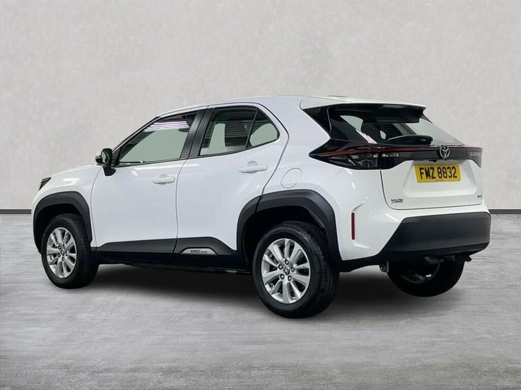 Toyota Yaris Cross 1.5 Vvt-h Icon Suv Hybrid E-cvt Euro 6 White #2