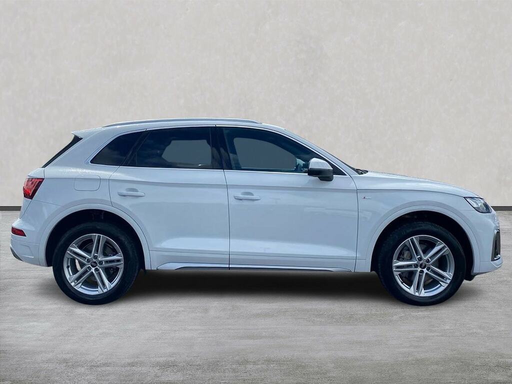 Audi Q5 2.0 Tdi 40 S Line Suv S Tronic Quattro White #3