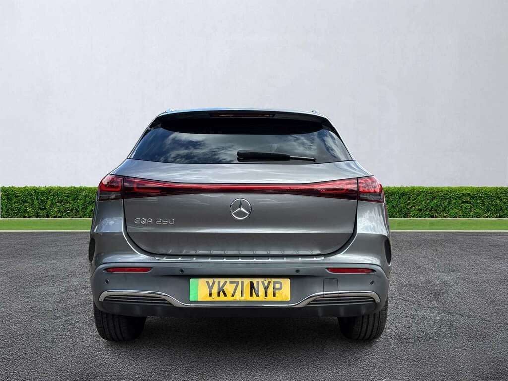 Mercedes-Benz EQA Eqa 250 140Kw Amg Line 66.5Kwh Grey #4