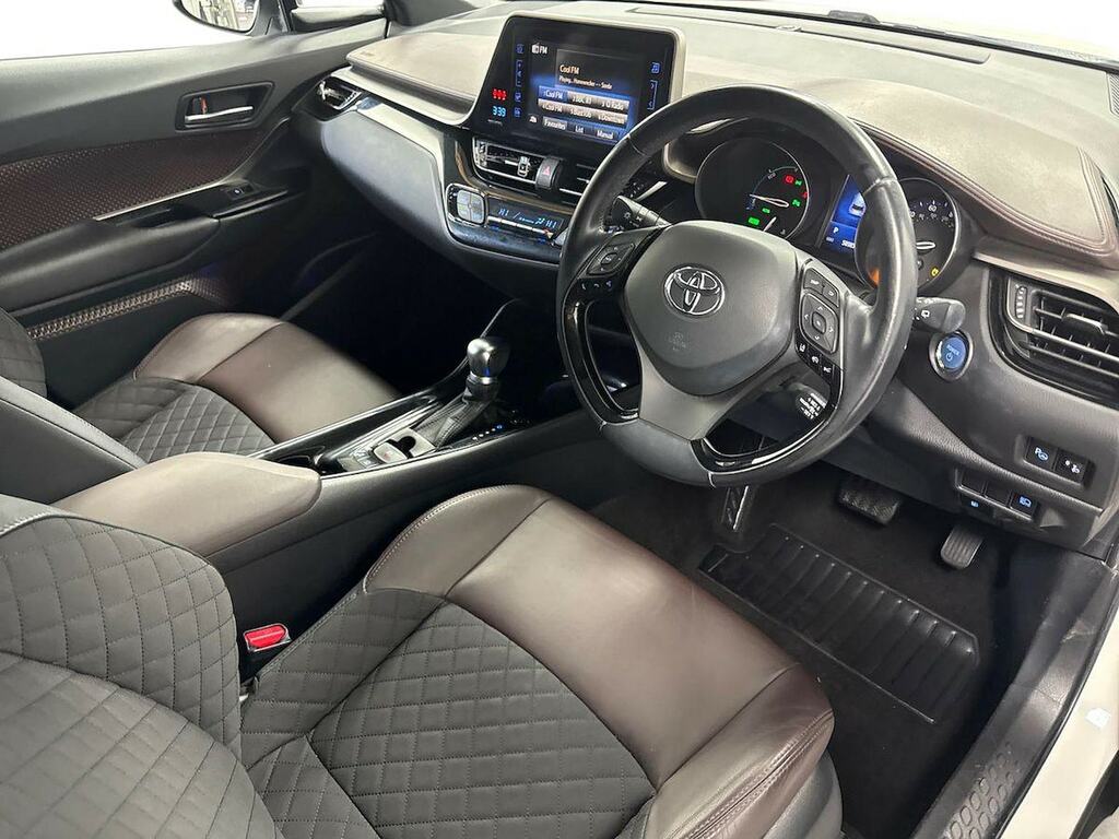 Toyota C-Hr 1.8 Hybrid Dynamic Cvt Leather Blue #15