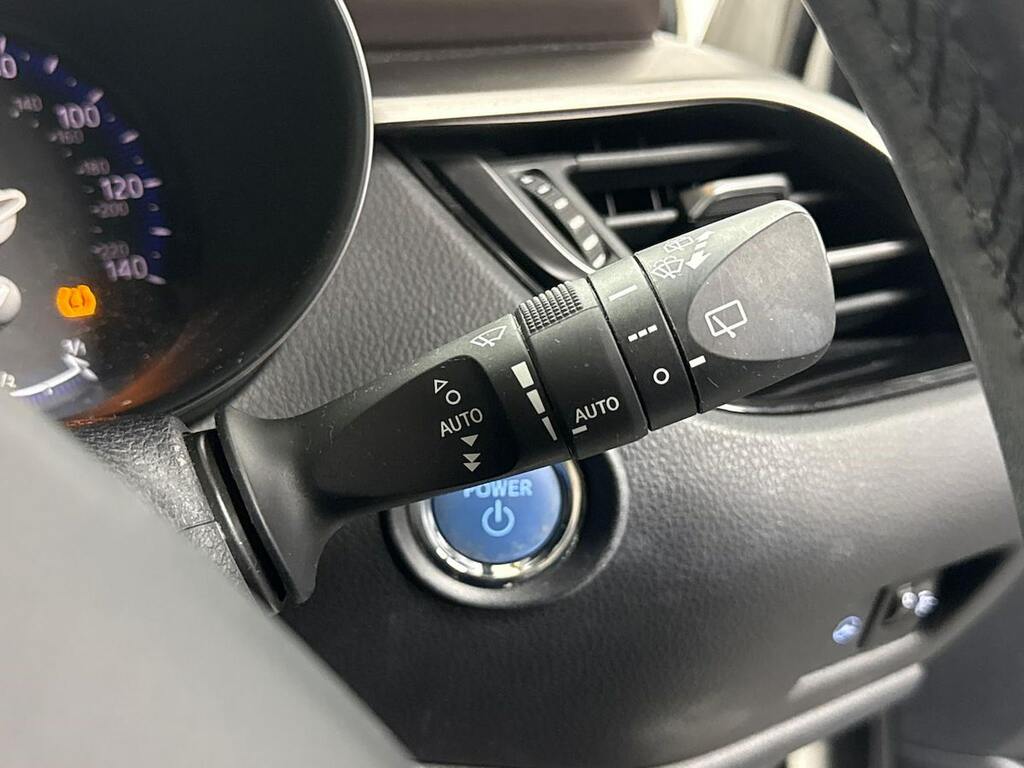 Toyota C-Hr 1.8 Hybrid Dynamic Cvt Leather Blue #26