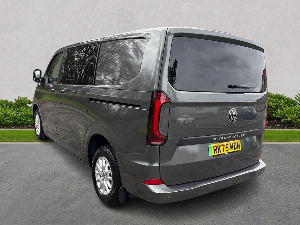 Volkswagen E-Transporter T32 65Kwh Commerce Pro Kombi Double Cab Electr 
