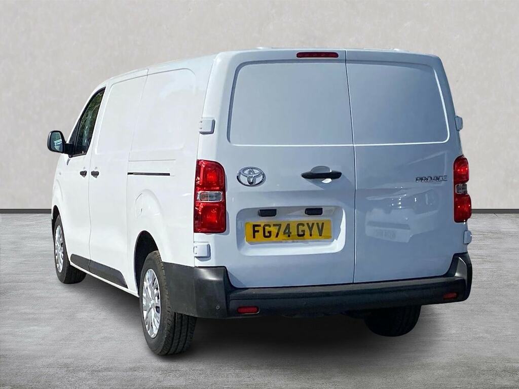 Toyota PROACE 2.0D Icon Long Panel Van 6Dr Lwb Eur FG74GYV #2