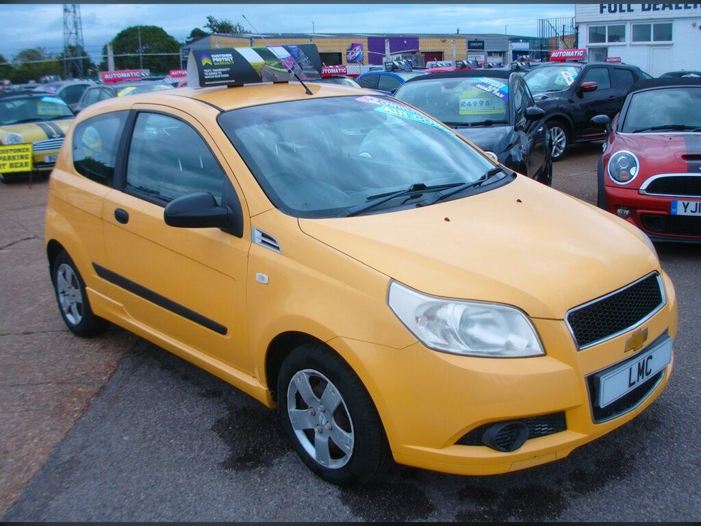 Chevrolet Aveo 1.2 S Hatchback 83 Bhp Yellow