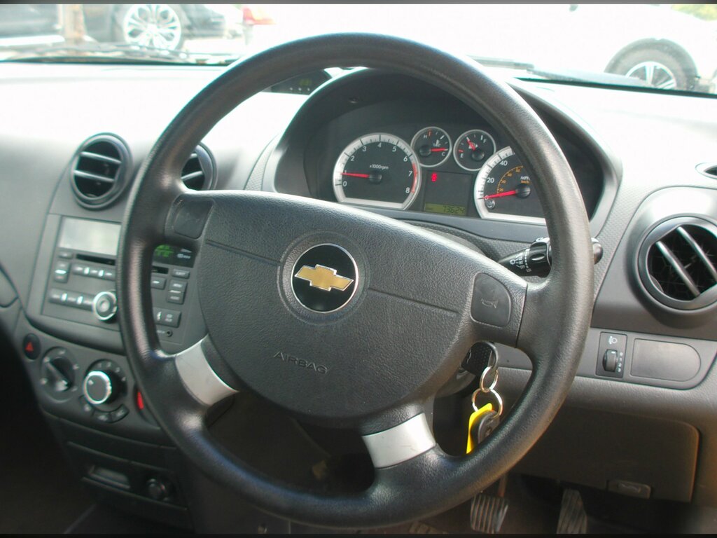Chevrolet Aveo Lt Black #9