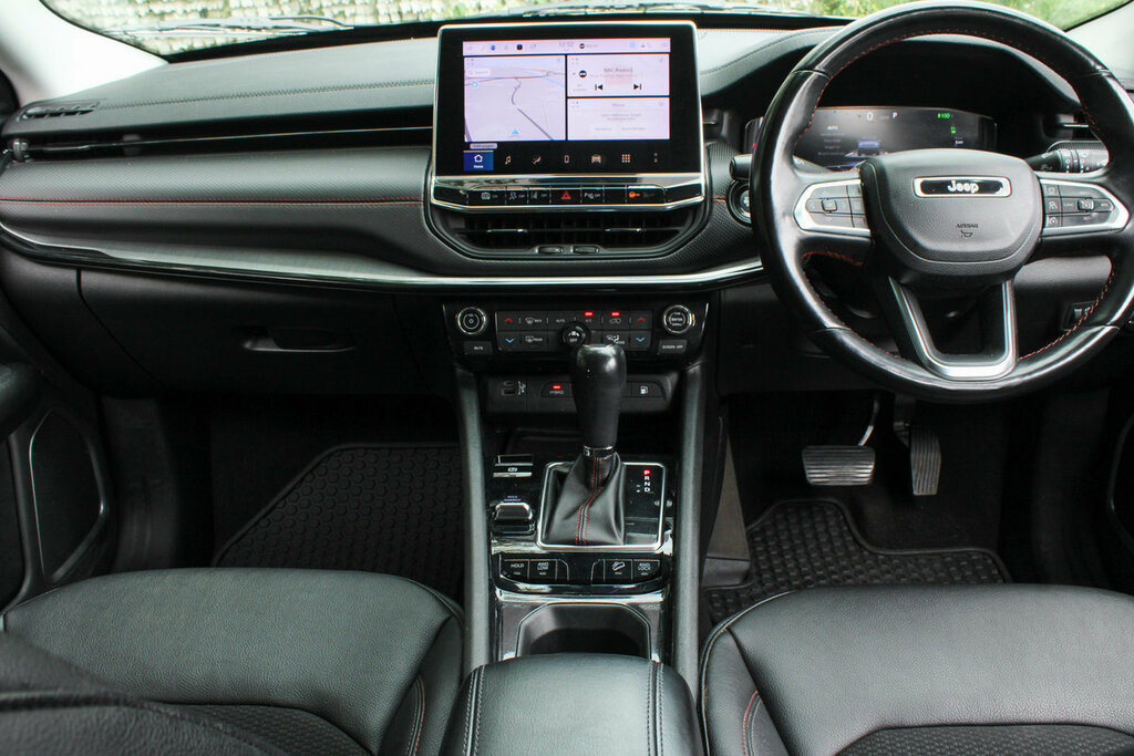 Jeep Compass Trailhawk White #2