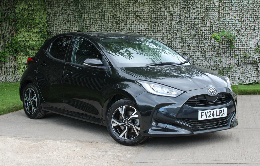 Toyota Yaris Design Black